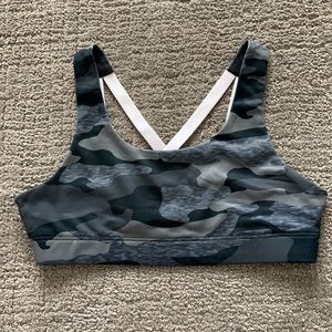 old navy camouflage girls sports bra